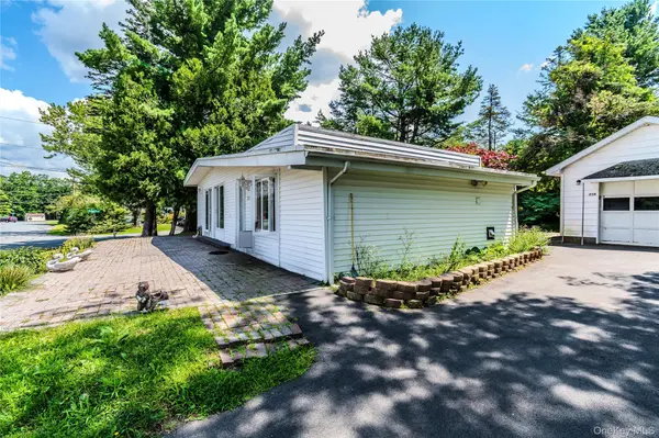 210 Lake Shore DR, Rock Hill, NY 12775