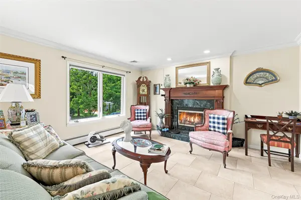 5315 Overbrook ST, Douglaston, NY 11362