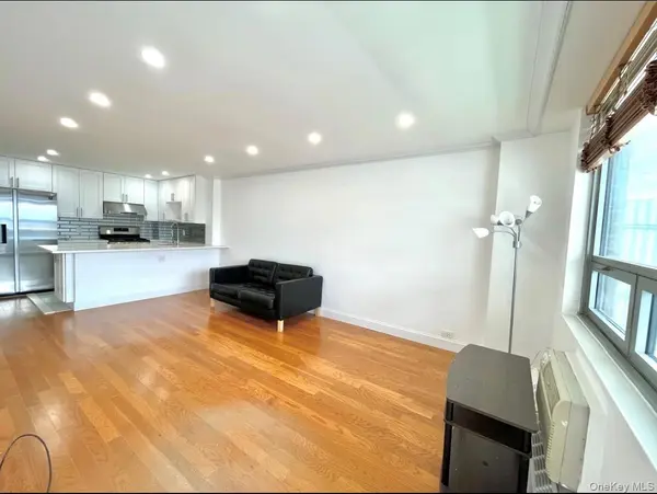 61-25 97th ST #12P, Rego Park, NY 11374