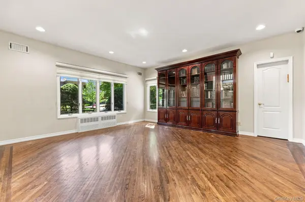306 S Grandview AVE, Monsey, NY 10952