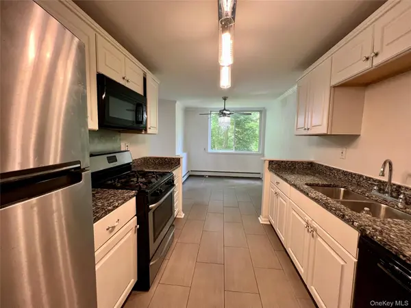 3 Hook RD #15A, Poughkeepsie, NY 12601