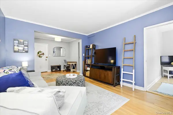 67-38 108th ST #C/34, Forest Hills, NY 11375