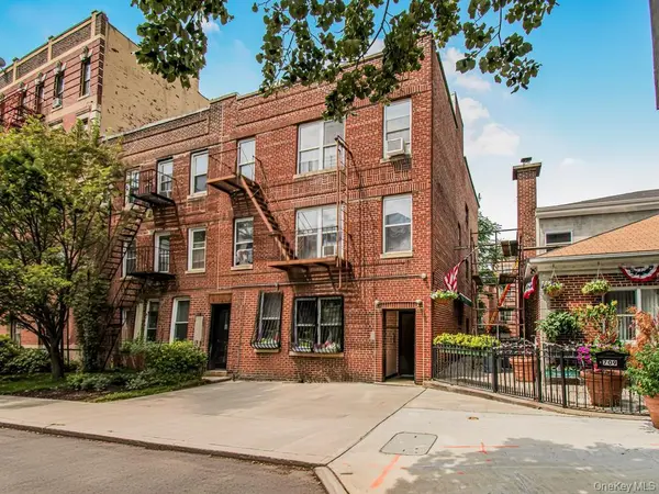 707 E 189th ST, Bronx, NY 10458