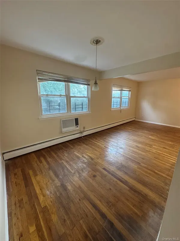 148-56 262nd PL, Rosedale, NY 11422