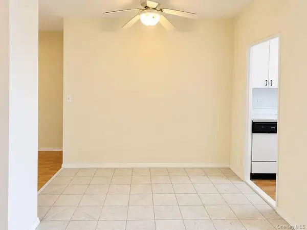 99-60 63rd RD #5W, Rego Park, NY 11374
