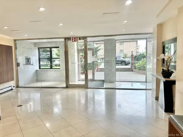 99-60 63rd RD #5W, Rego Park, NY 11374