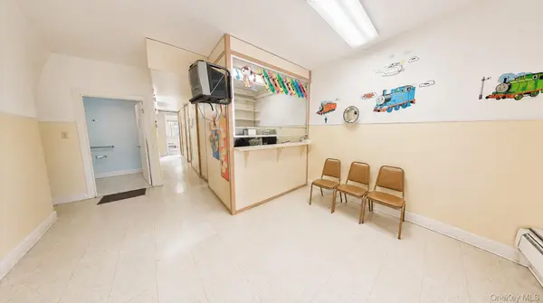 144-10 Jewel AVE, Kew Garden Hills, NY 11367