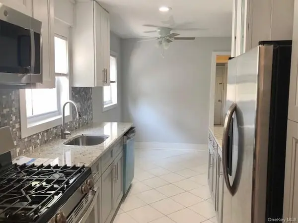 100 Earle AVE #1, Lynbrook, NY 11563