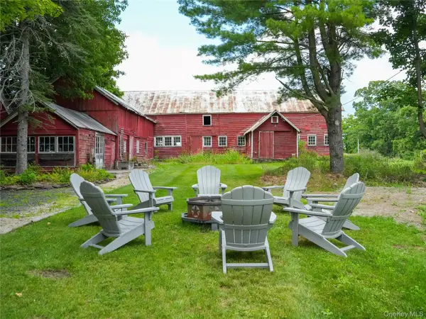 4028 County Route 26, Greenville, NY 12083