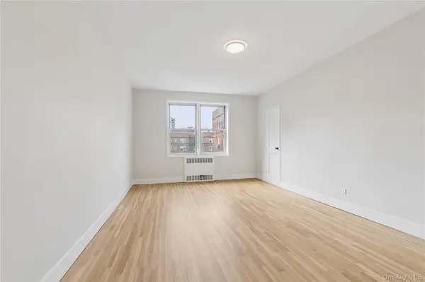 68-61 Yellowstone BLVD #610, Forest Hills, NY 11375