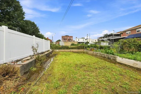 1463 Pelham Pkwy, Bronx, NY 10469