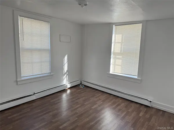 6 Glenmere AVE #1, Florida, NY 10921