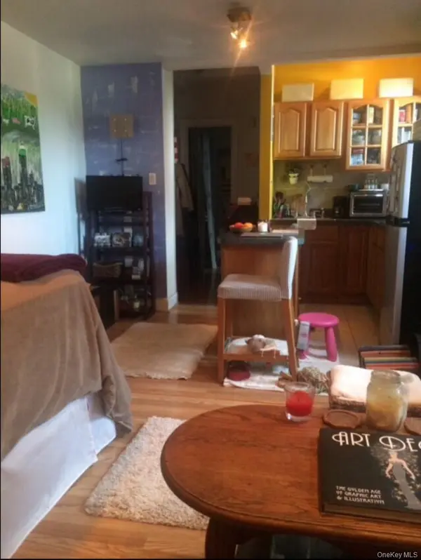 83-00 Talbot ST #PH-10D, Kew Gardens, NY 11415