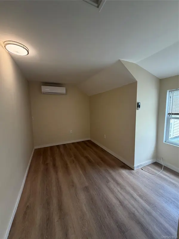 14-20 114th ST ##3, College Point, NY 11356