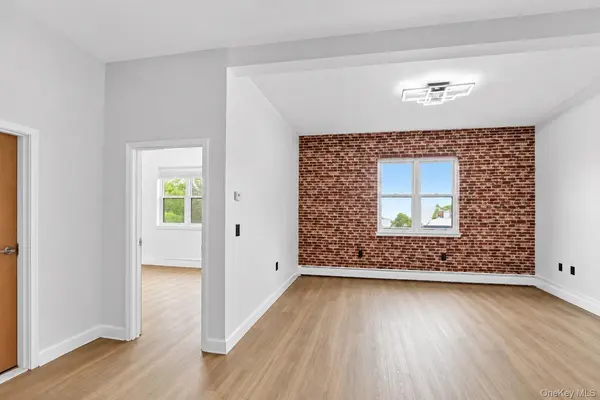 20 S Broadway #305, Nyack, NY 10960
