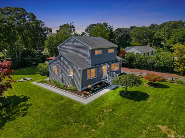 70 Fanning AVE, Hampton Bays, NY 11946