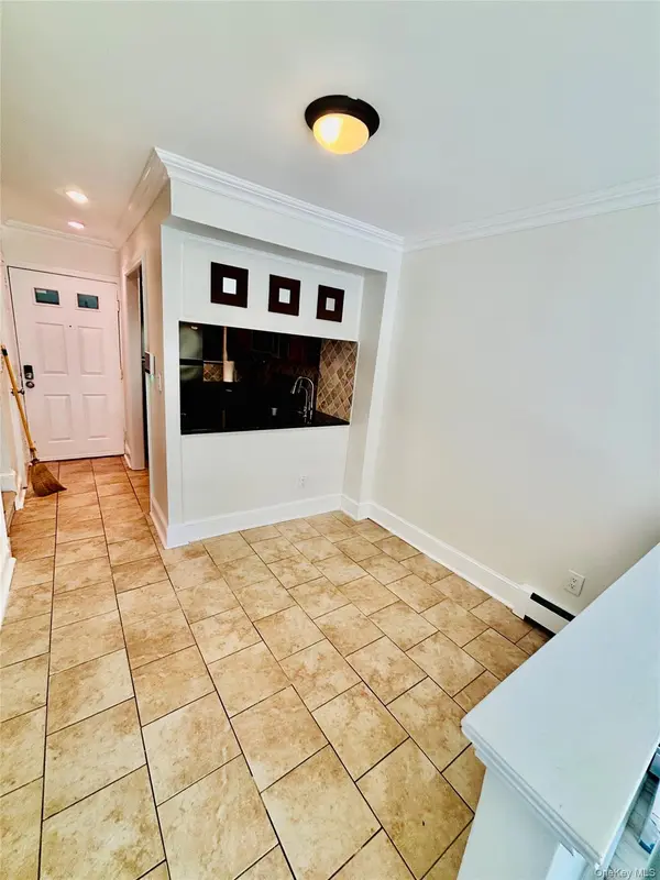 10 Westview AVE #D, White Plains, NY 10603