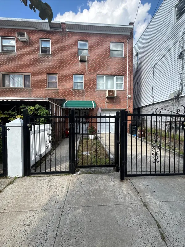 939 E 229th ST, Bronx, NY 10466
