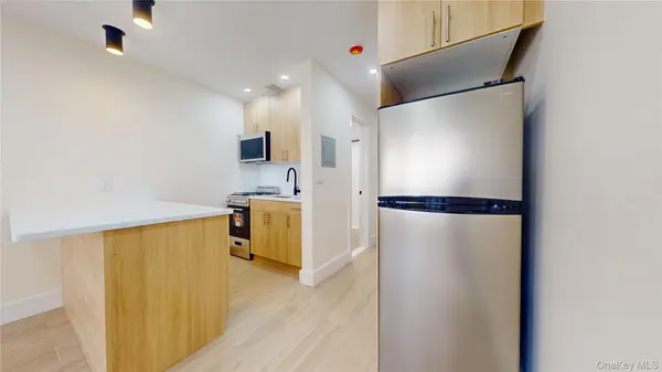 63-52 Saunders ST #2B, Rego Park, NY 11374