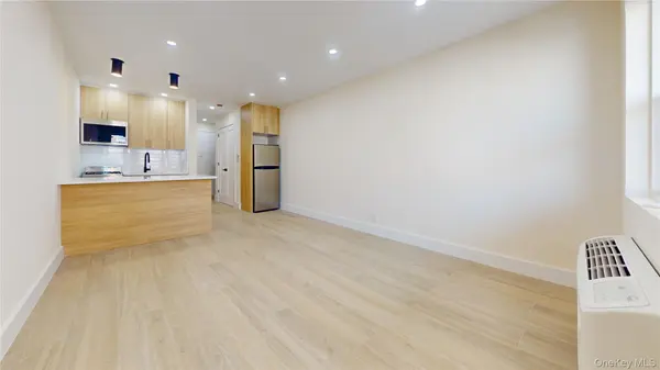 63-52 Saunders ST #2B, Rego Park, NY 11374