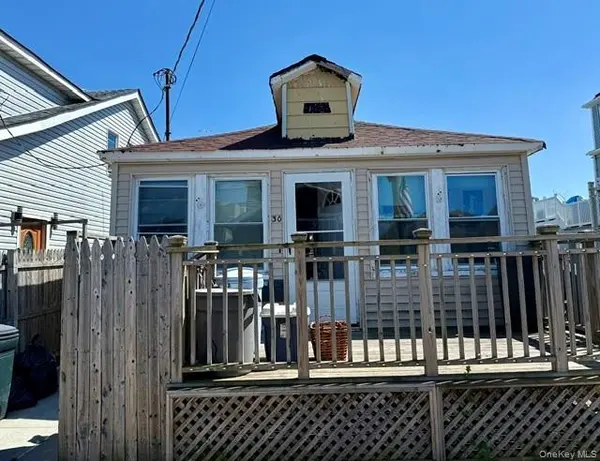 30 W 11th RD, Broad Channel, NY 11693
