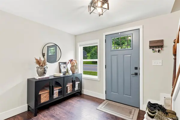 814 County Route 12, New Hampton, NY 10958