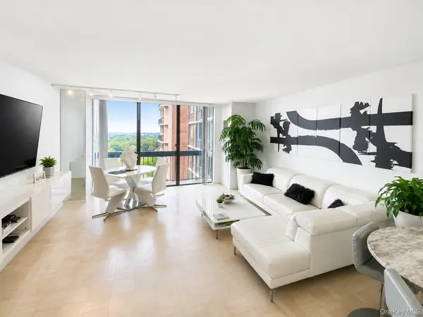 27010 Grand Central Pkwy #20T, Floral Park, NY 11005