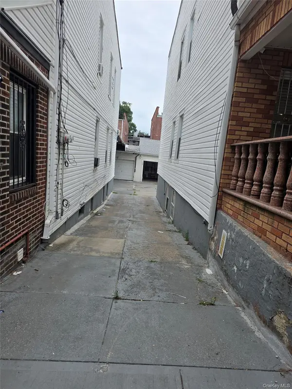 81-22 102nd AVE, Ozone Park, NY 11416