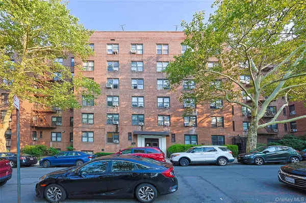 102-32 65th AVE #B13, Forest Hills, NY 11375