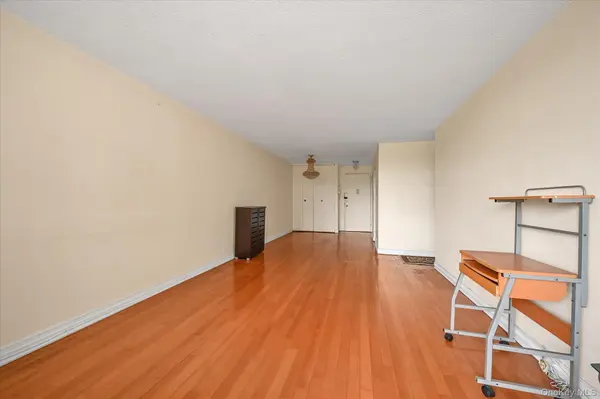 150-38 Union TPKE #6F, Flushing, NY 11367
