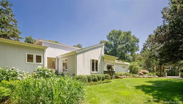 14 Rose Hill RD, Water Mill, NY 11976