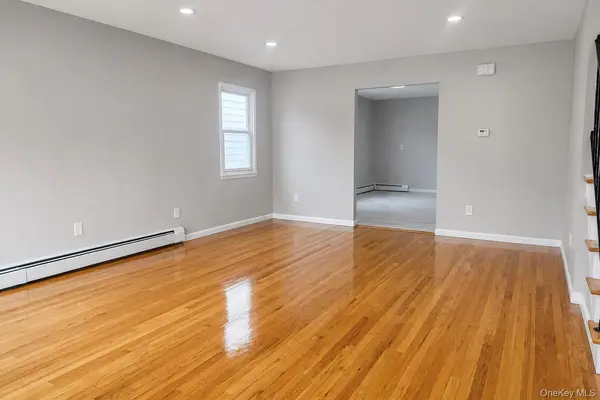 54 Farquhar AVE #1, Yonkers, NY 10701