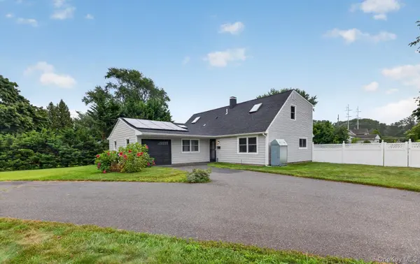 178 Montrose DR, Port Jefferson Station, NY 11776