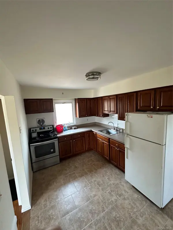 137 Nassau BLVD, Garden City South, NY 11552