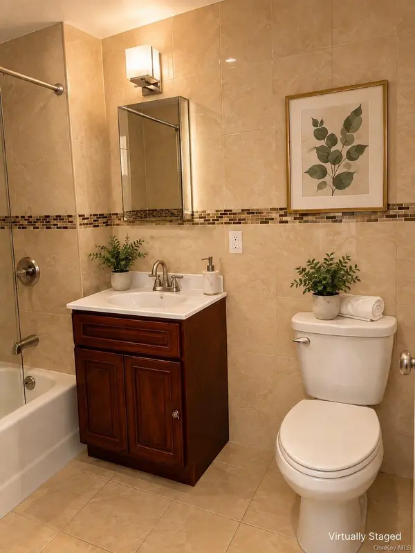 22-30 College Point BLVD #2G, College Point, NY 11356