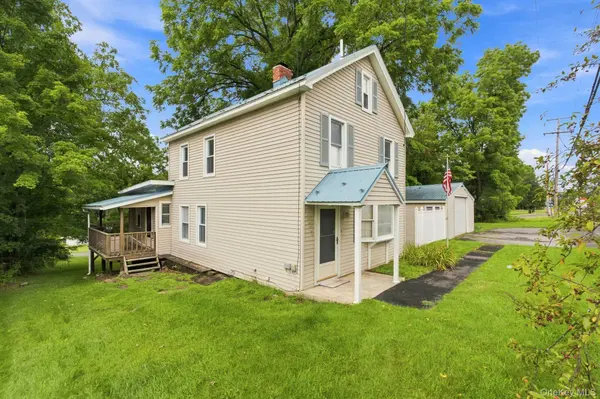 344 Broadway #9W, Ulster Park, NY 12487