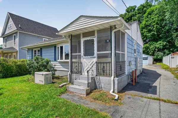 293 Highland Ave EXT, Middletown, NY 10940