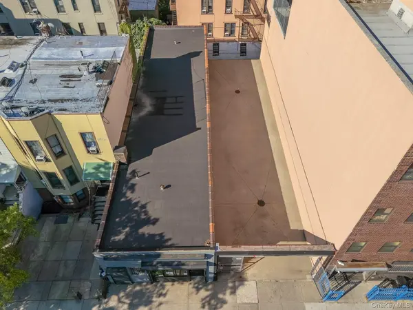 3210 31st AVE, Astoria, NY 11106