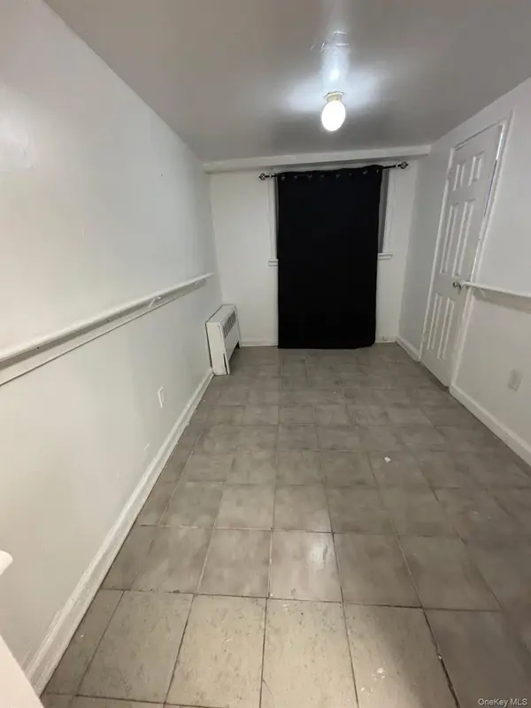 1031 E 241st ST, Bronx, NY 10466
