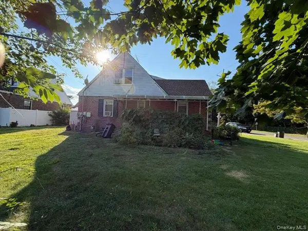 134 Stuart AVE, Valley Stream, NY 11580