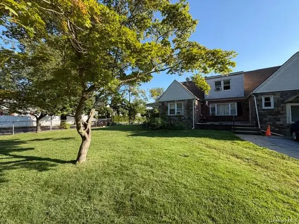 134 Stuart AVE, Valley Stream, NY 11580