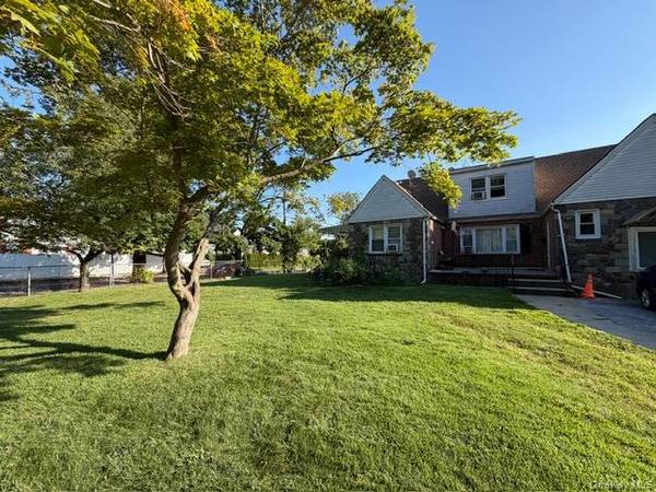 134 Stuart AVE, Valley Stream, NY 11580
