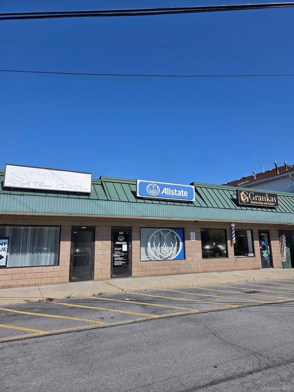 69 BROOKSIDE AVE (Rt 17M) #202, Chester, NY 10918