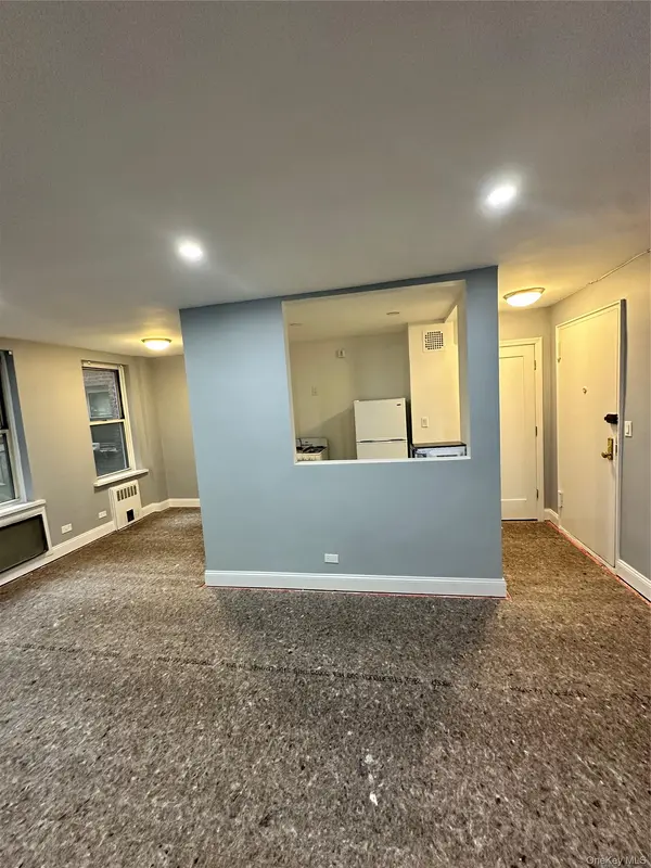 2385 Barker AVE #2B, Bronx, NY 10467