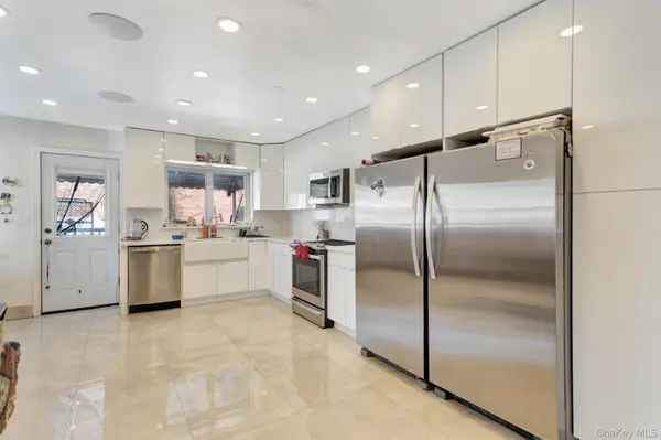 1701 Burnett ST, Brooklyn, NY 11229