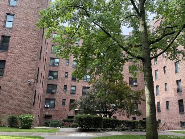83-85 Woodhaven BLVD #4F, Woodhaven, NY 11421