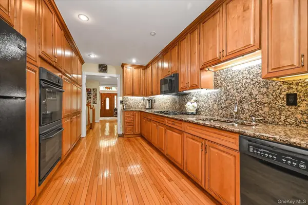 18433 Tudor RD, Jamaica Estates, NY 11432
