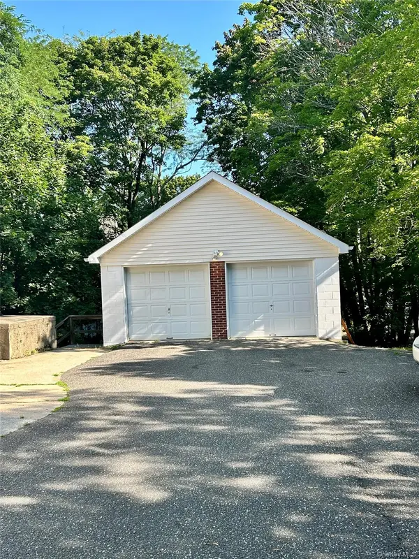 321 Canal RD #2nd floor, Port Jefferson, NY 11776
