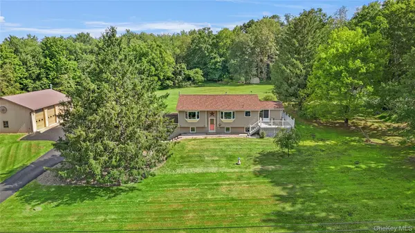 142 County Route 22, Johnson, NY 10933