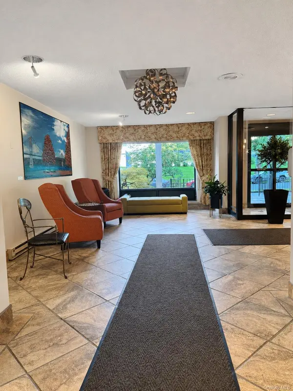 160 Academy ST #3D, Poughkeepsie, NY 12601